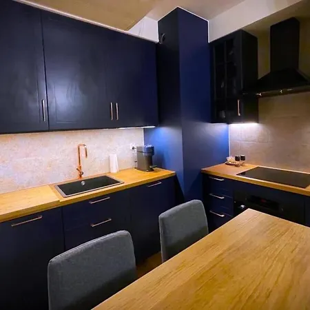 Legnicka 33 アパート